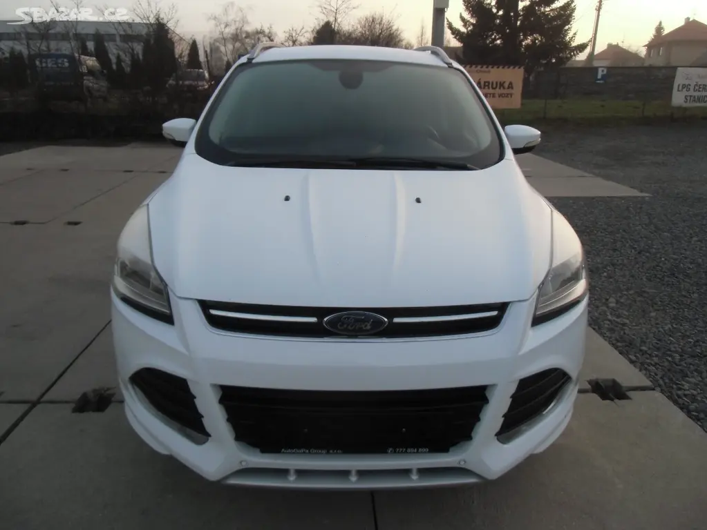 Ford Kuga 2.0 TDCi 132KW 4x4 TITANIUM - fotka 2