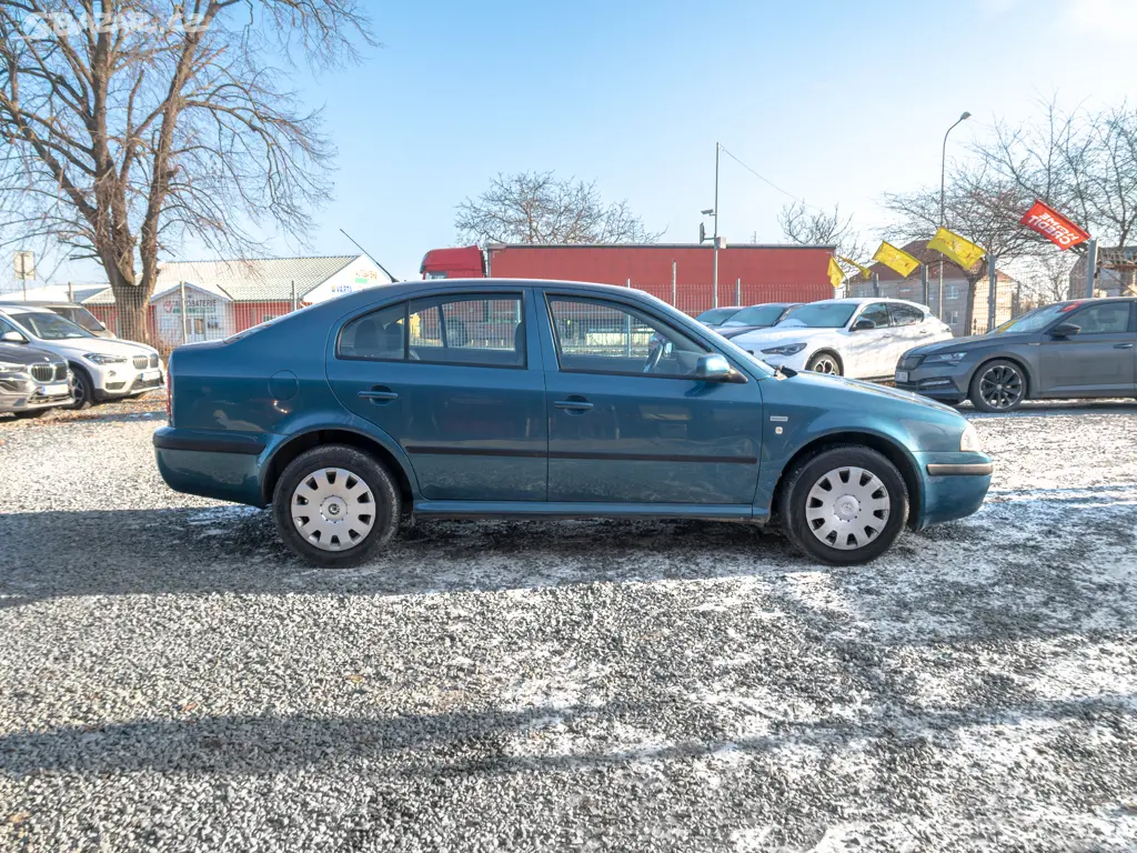 Škoda Octavia 1.6MPI 75KW PO ROZVODECH - fotka 2