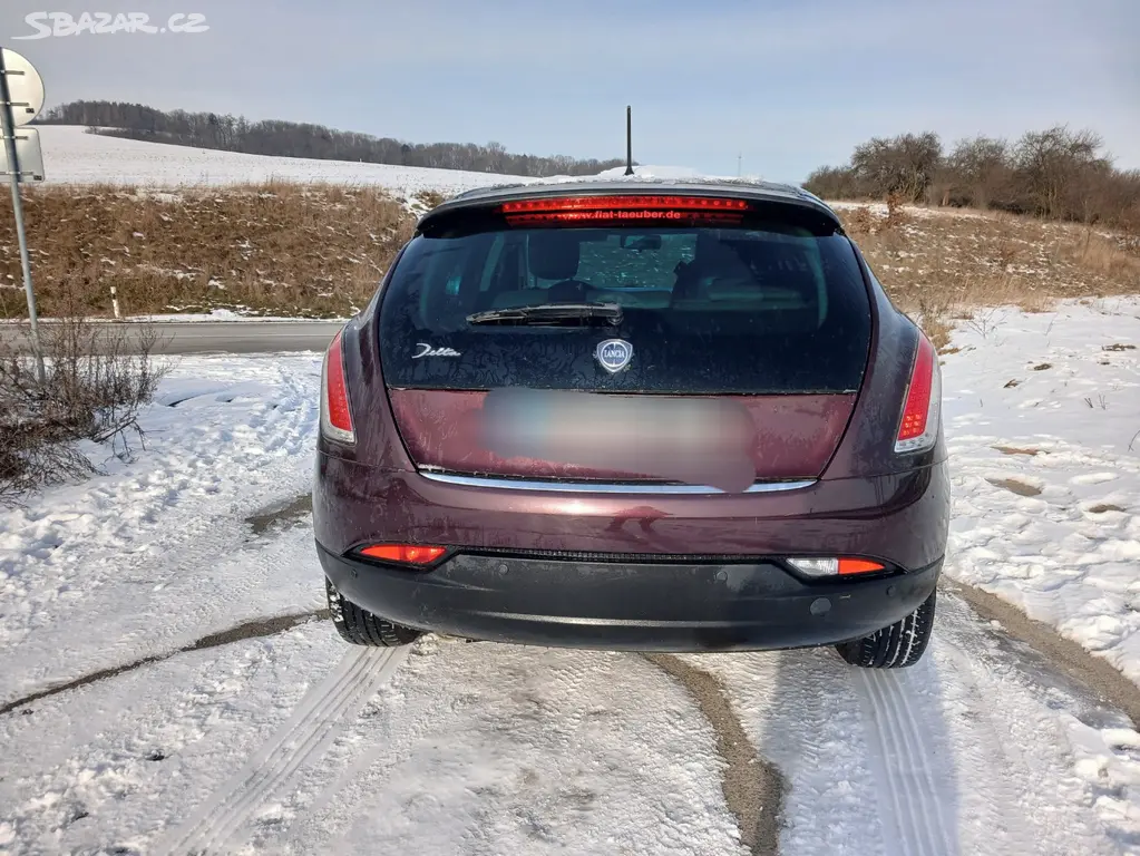 Lancia Delta 2.0 JTDM - fotka 5