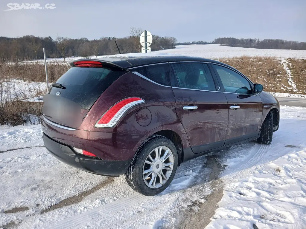 Lancia Delta 2.0 JTDM - fotka 4