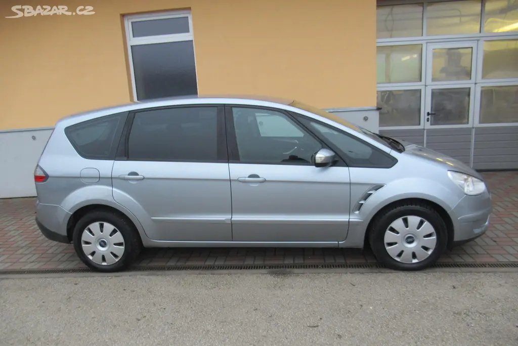 Ford S-MAX, 2.0 TDCi AUT. KLIMA 7 MÍST - fotka 3