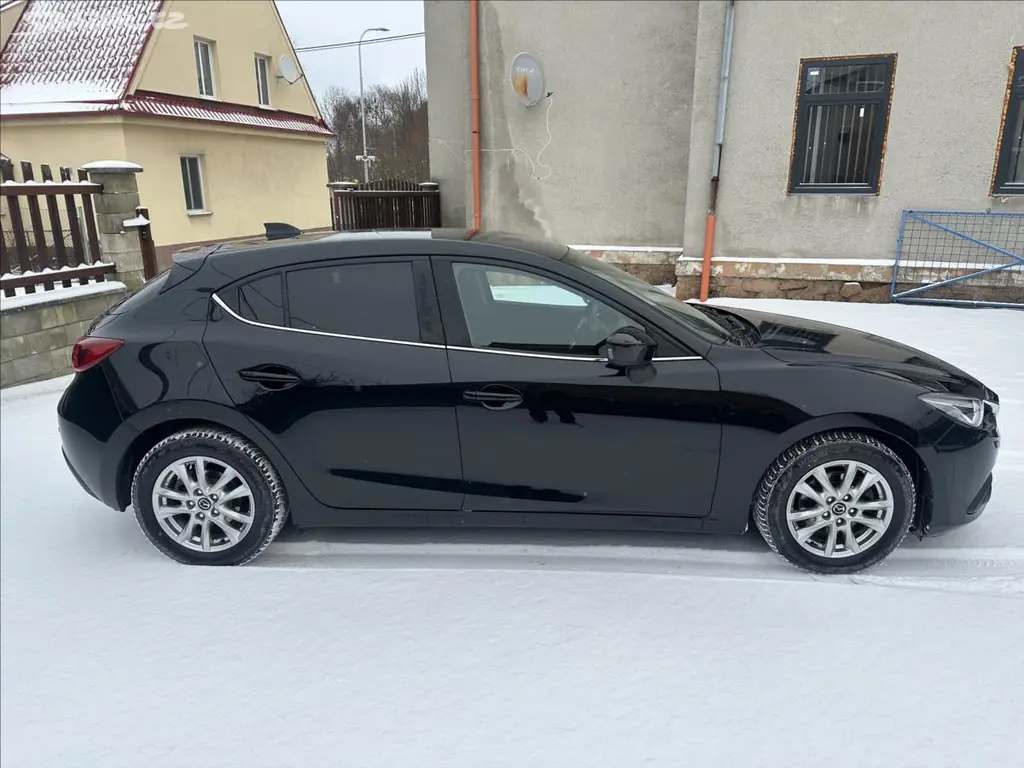 Mazda 3, 2,0 G120 1.majitel - fotka 2