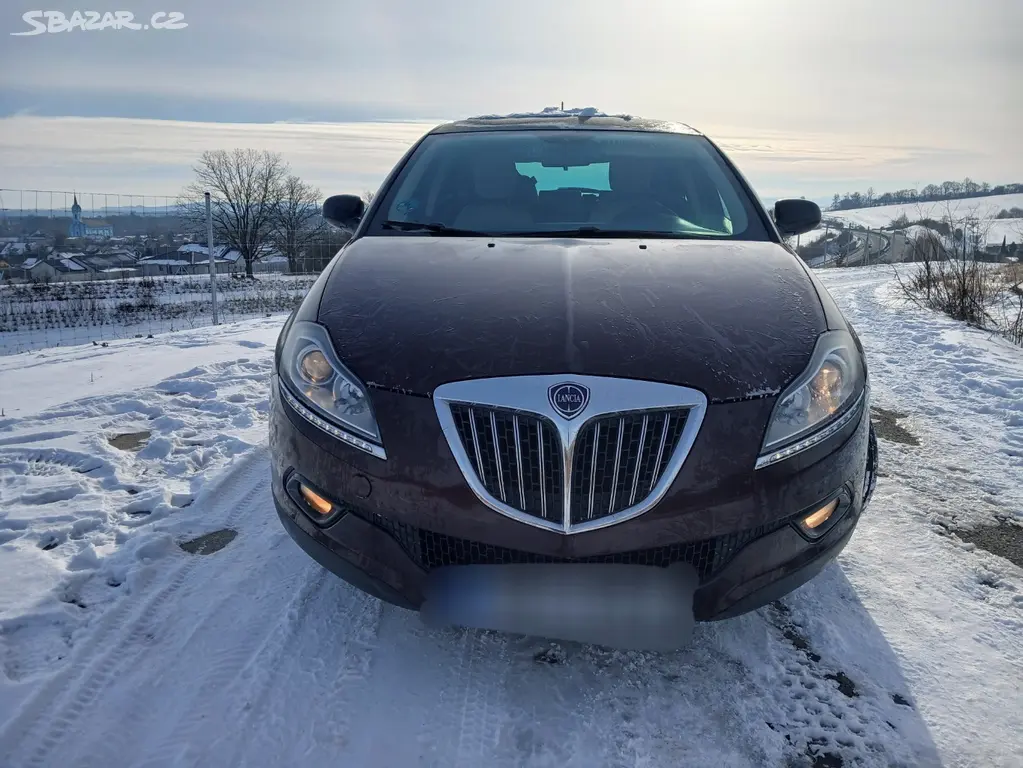 Lancia Delta 2.0 JTDM - fotka 2