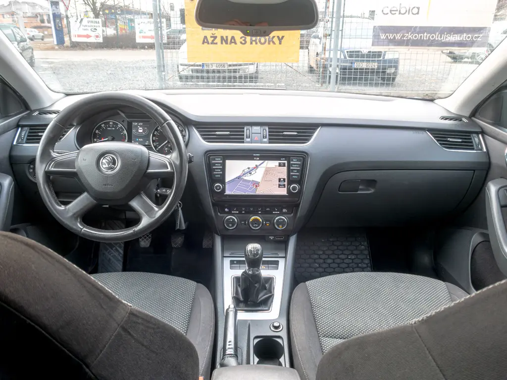 Škoda Octavia ČR 1.2TSI NAVIGACE - fotka 6