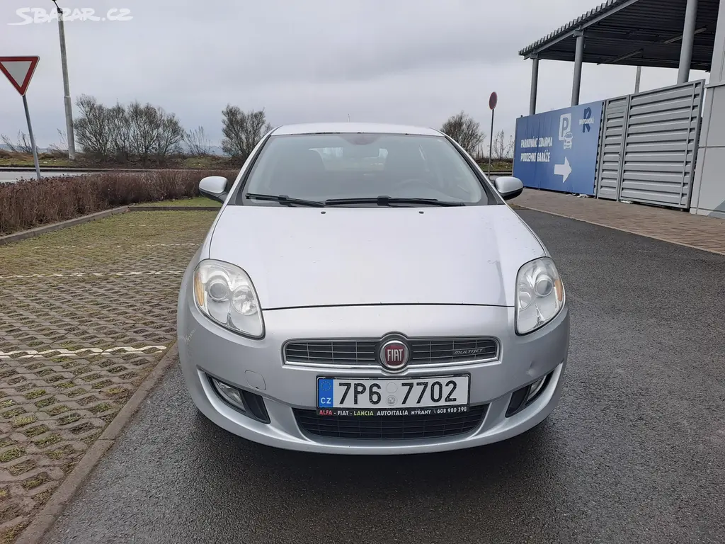 Fiat Bravo, 1.9JTD 88KW ZACHOVALÉ,PĚKNÉ - fotka 2