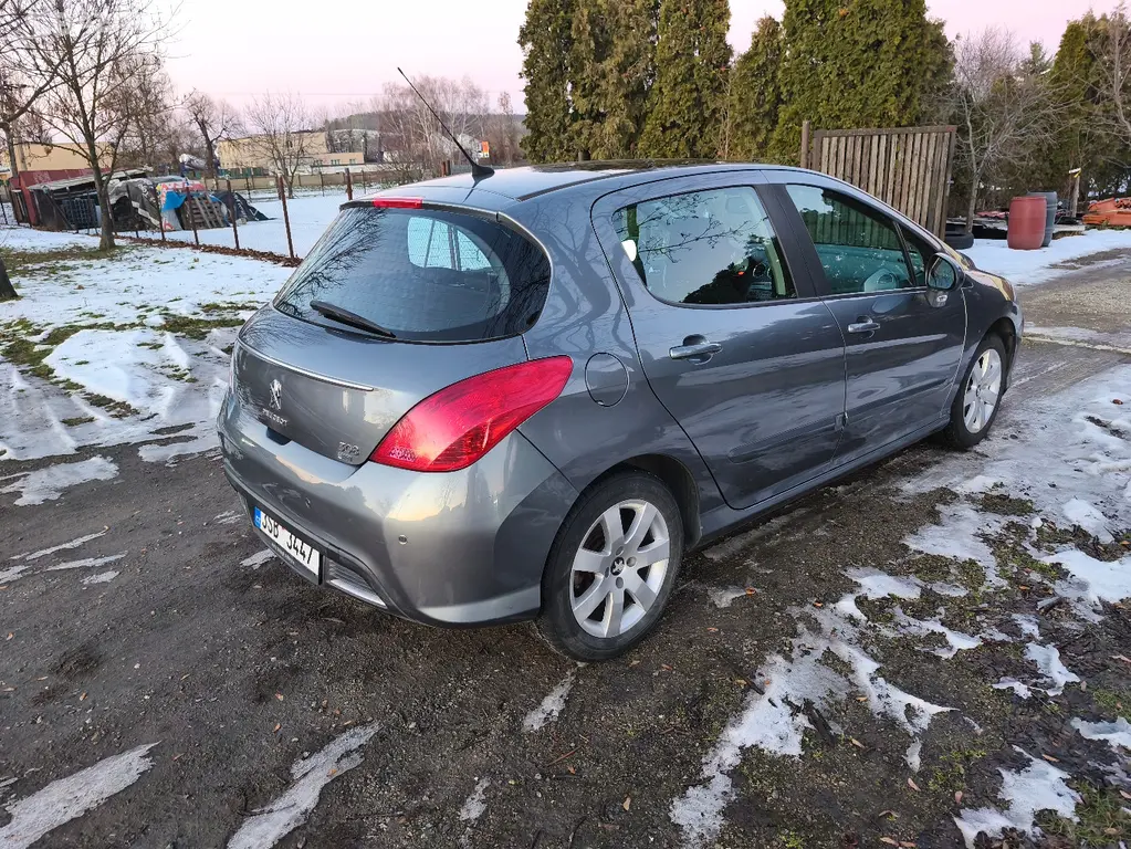 Peugeot 308-HDI-Panoram.střecha-Po velkém servisu - fotka 4