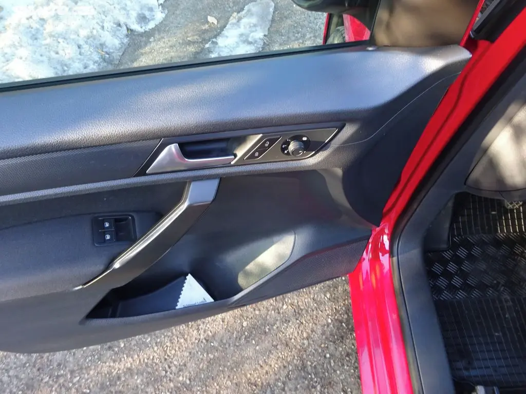 VW Caddy 2.0 TDI r.v.2016 (75 kw)koupeno v ČR(DPH) - fotka 6