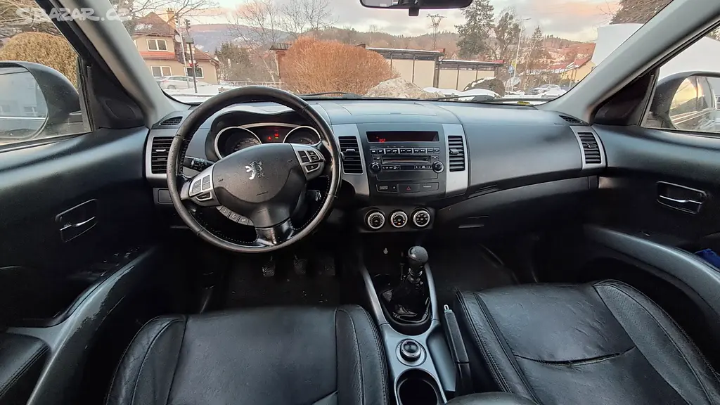 Peugeot 4007 4x4 7 míst - fotka 6