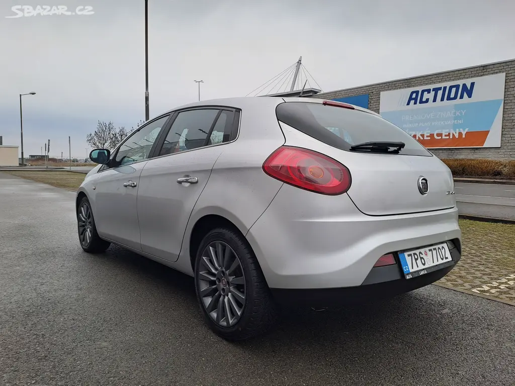 Fiat Bravo, 1.9JTD 88KW ZACHOVALÉ,PĚKNÉ - fotka 5