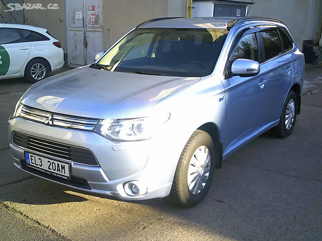 Mitsubishi Outlander, 2.0 Plug-In
