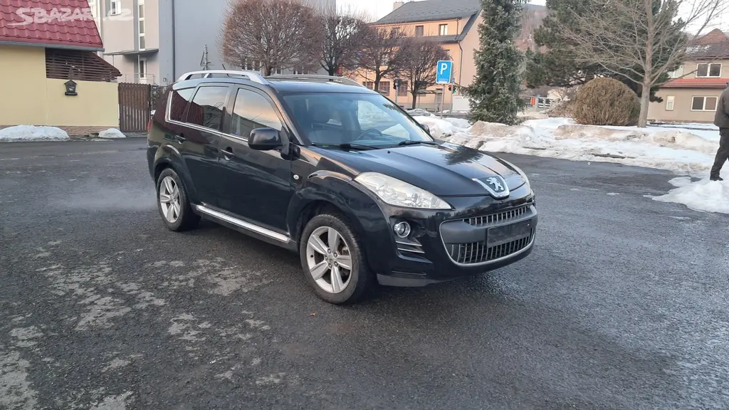 Peugeot 4007 4x4 7 míst - fotka 2