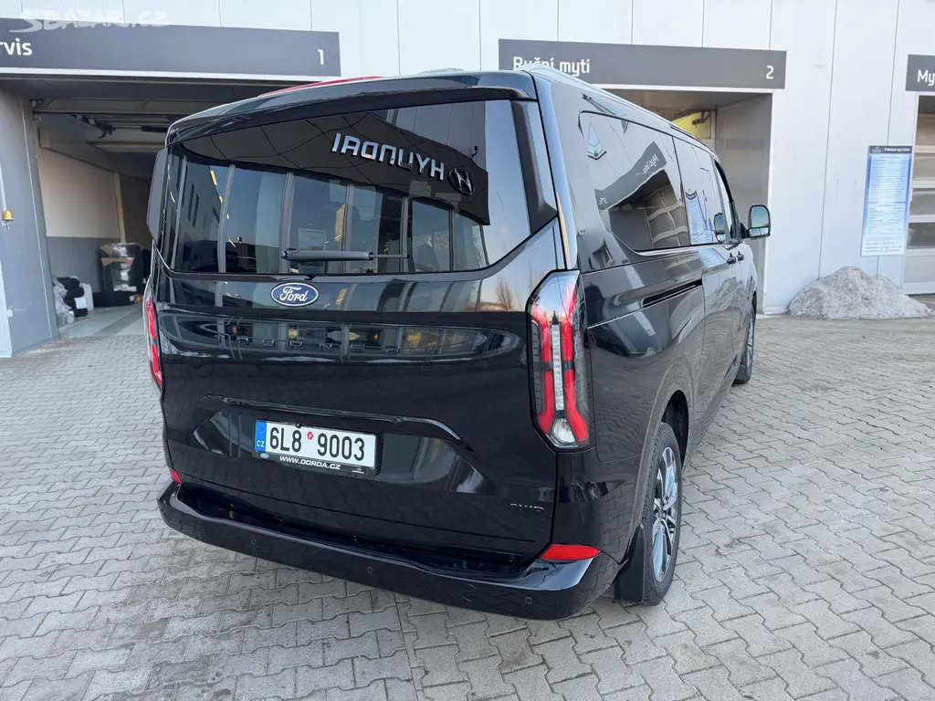 Ford Tourneo Custom, TITANIUM X 2,0 4x4 L2 A/T - fotka 3
