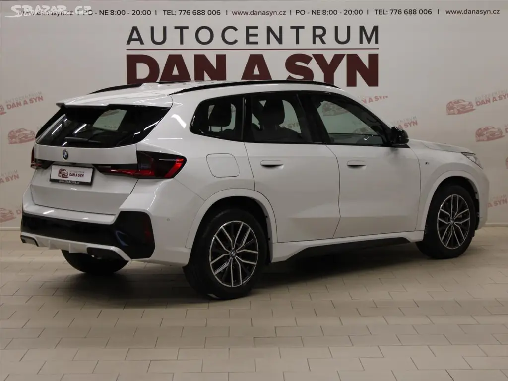 BMW X1, 2,0 23d 145 kW xDrive M Sport - fotka 4