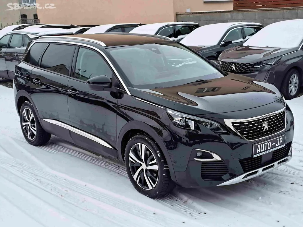 Peugeot 5008, 1,2PT EAT8 ALLURE - fotka 2
