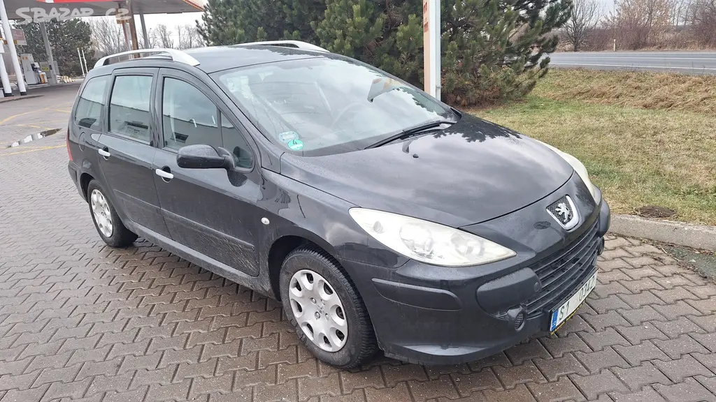 Peugeot 307 SW 1.6i/80kW,r.2007,Servisní kniha.