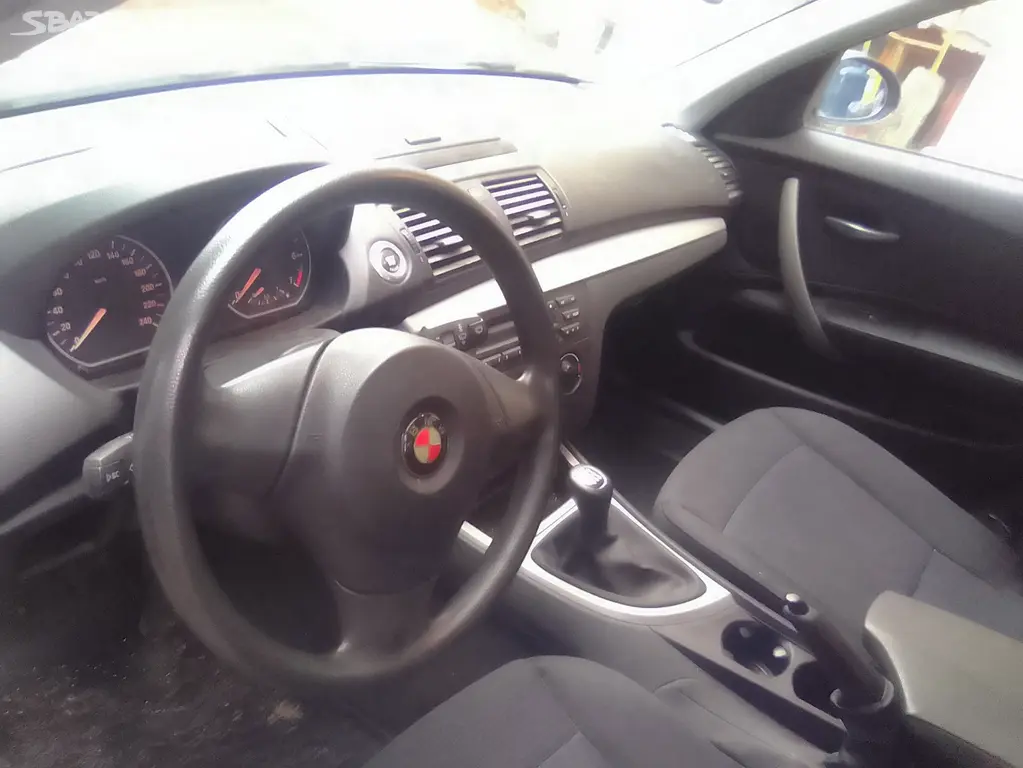 BMW 116i - fotka 4