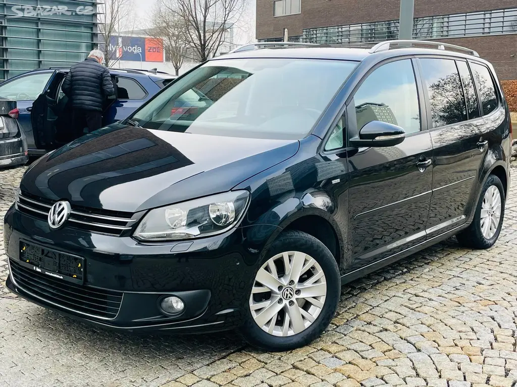 Volkswagen Touran, 1.4TSI VÝHŘEV SERVISKA TAŽNÉ - fotka 3