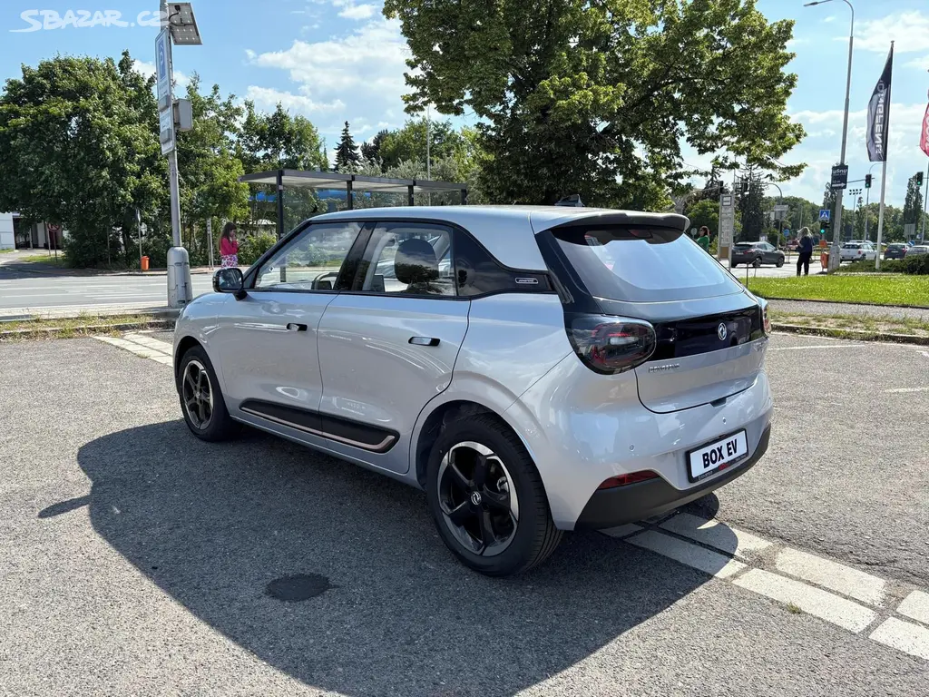 Dongfeng Box, E3 42,3kWh 70kw SILVER Edition - fotka 4