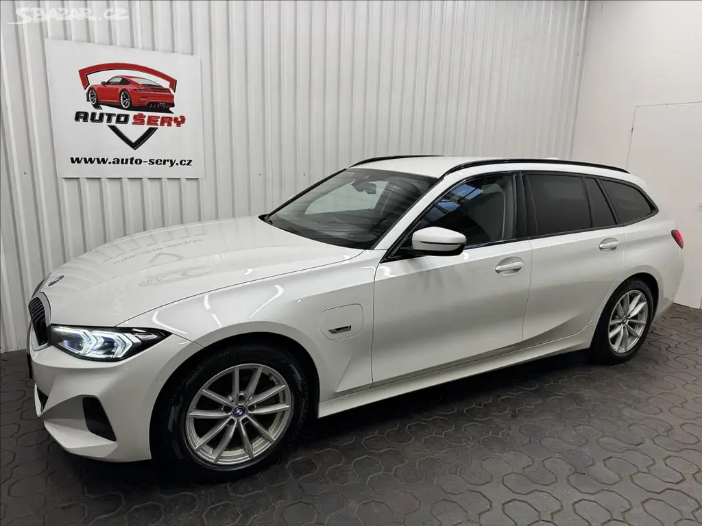 BMW Řada 3, 330E 215kW XDRIVE TAŽNÉ 2XALU - fotka 3