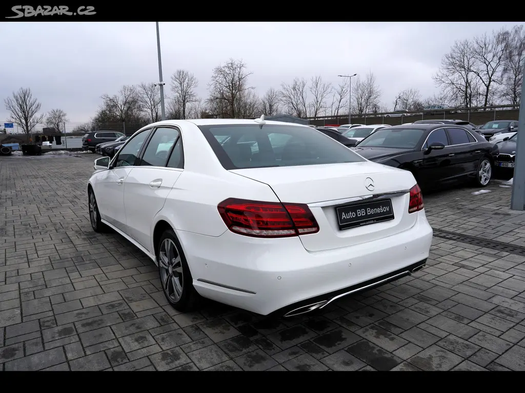 Mercedes-Benz Třídy E, E 220d Avantgarde/kůže/AT/ČR - fotka 4