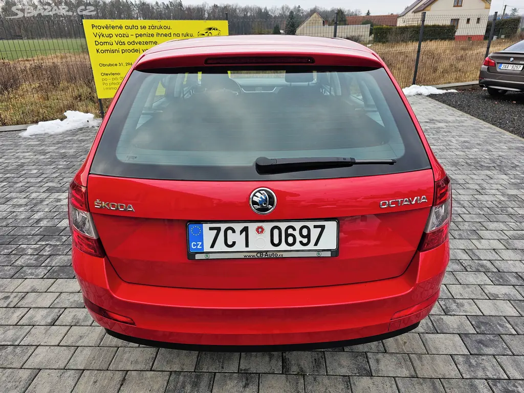 Škoda Octavia, 1.6 TDI 81 KW Ambition Fresch - fotka 6