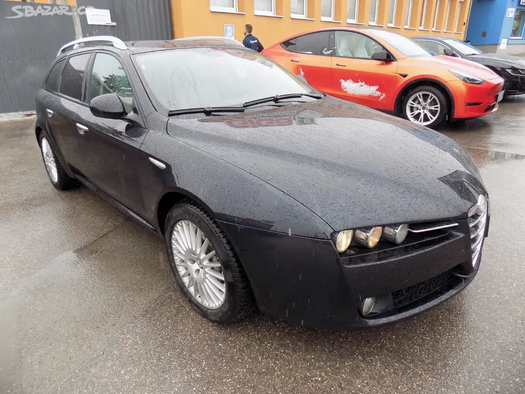 Alfa Romeo 159 3.2 JTS 191 KW Q4 SPORTWAGON - fotka 2