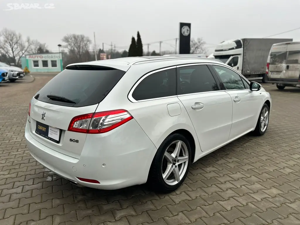 Peugeot 508, 508 SW GT 2.0 BlueHDI 180 AT6 - fotka 4