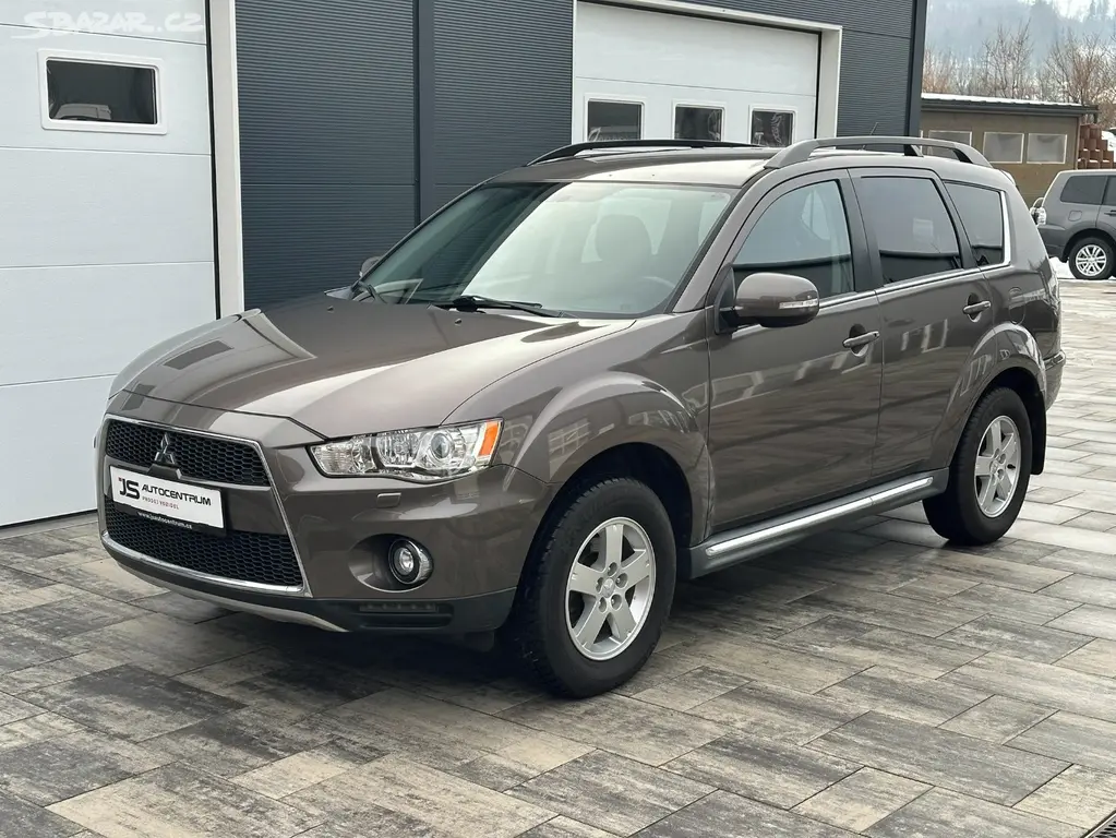 Mitsubishi Outlander 2.2DI-D 177PS X-Tra - fotka 6