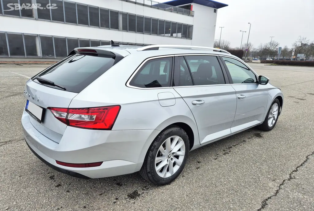 Škoda Superb, 2.0TDi FACE 2021 DSG 1 MAJITEL - fotka 5