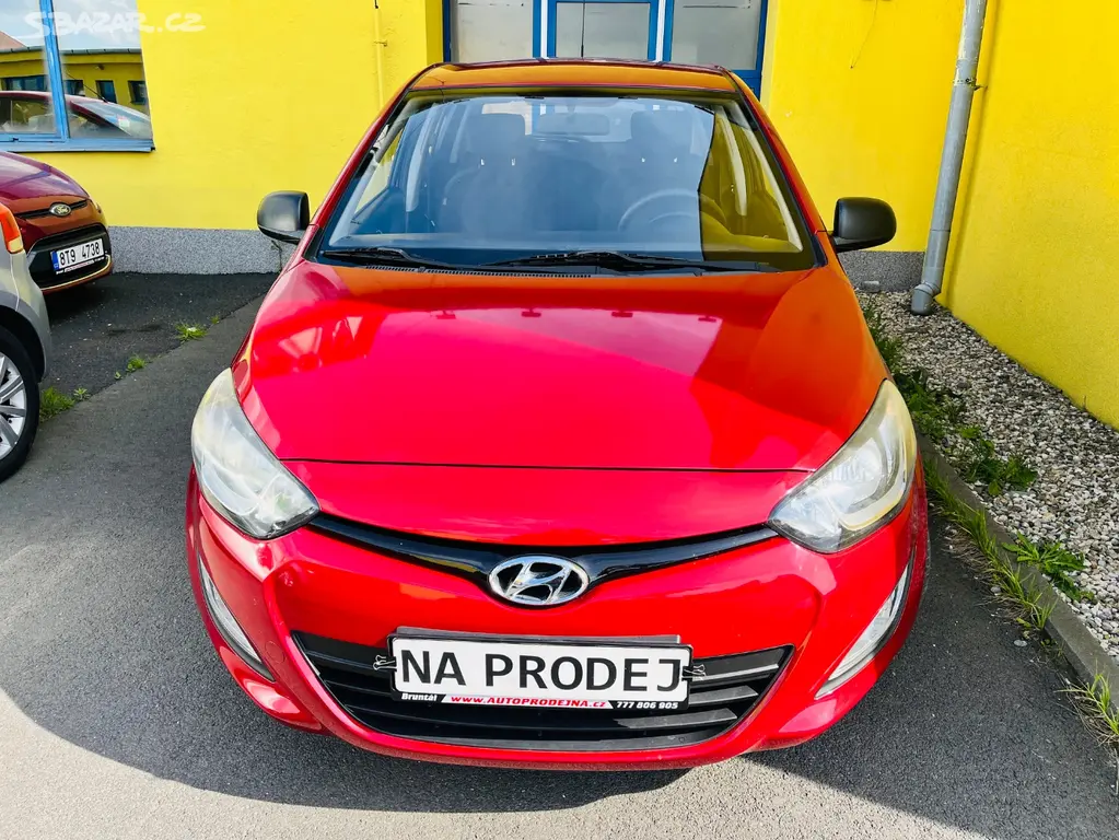 HYUNDAI i20 1.2 i BENZÍN 62 kW PUVOD ČR SERV KNIHA - fotka 2