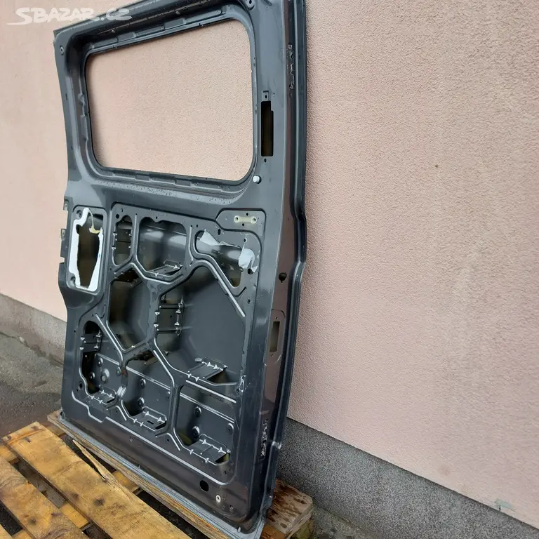Ford Tourneo Custom - boční dveře - fotka 6