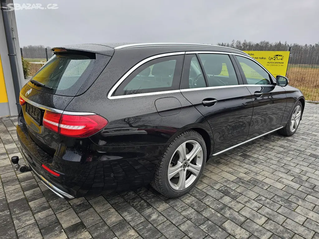 Mercedes-Benz Třídy E, E350 4matic 190kw, Avantgarde - fotka 5