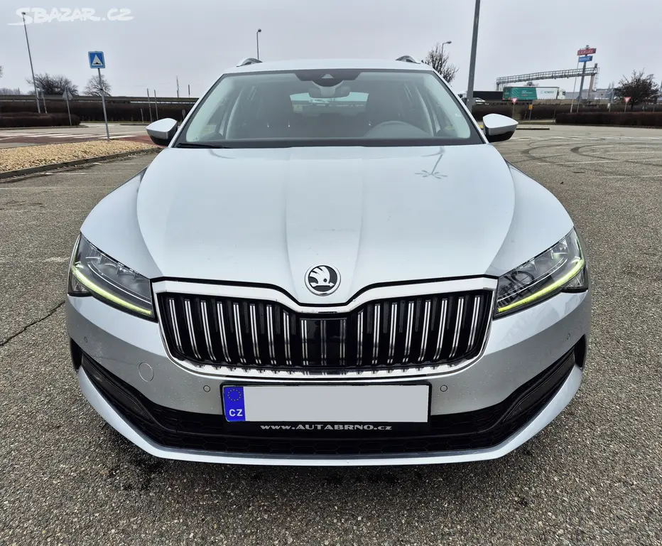 Škoda Superb, 2.0TDi FACE 2021 DSG 1 MAJITEL - fotka 2