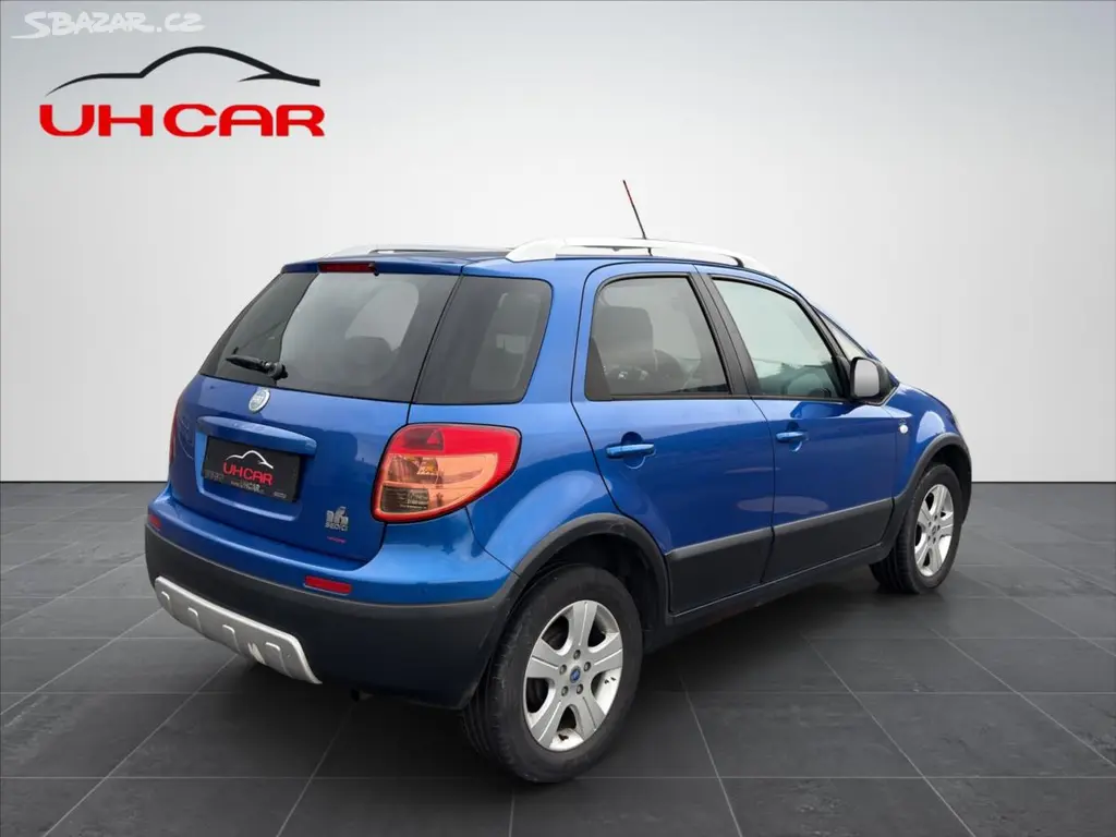 Fiat Sedici, 1,6 79kW 4x4 - fotka 5