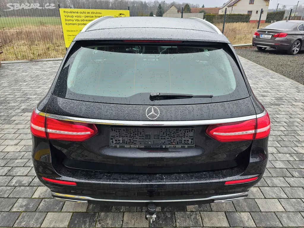 Mercedes-Benz Třídy E, E350 4matic 190kw, Avantgarde - fotka 6
