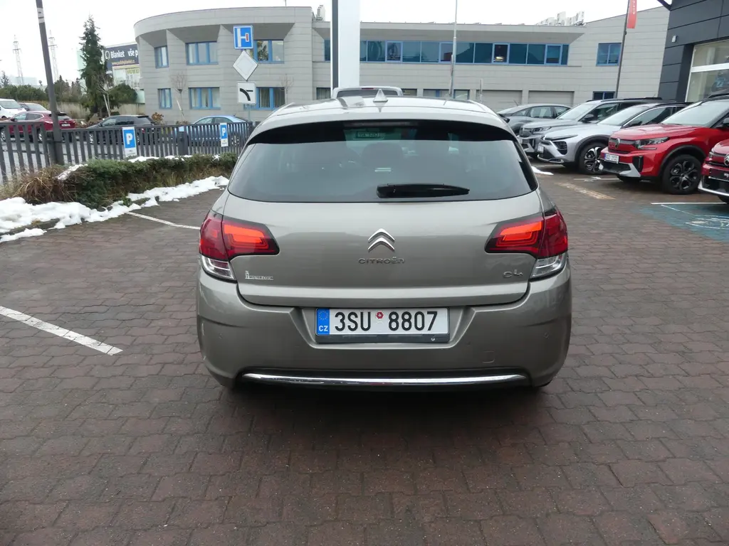 Citroën C4, 1,2 PureTech 110 MAN5 - fotka 6