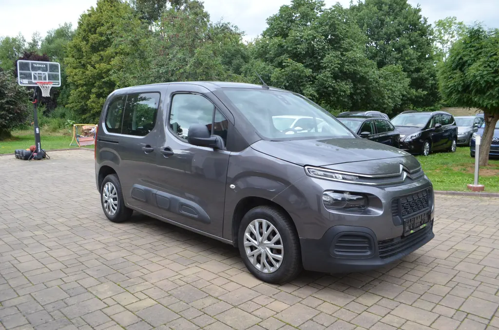 PRODÁM CITROEN BERLINGO 1.2 BENZIN 110PSMODEL 2020 - fotka 2
