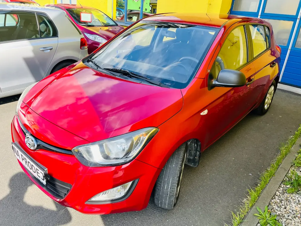 HYUNDAI i20 1.2 i BENZÍN 62 kW PUVOD ČR SERV KNIHA - fotka 3