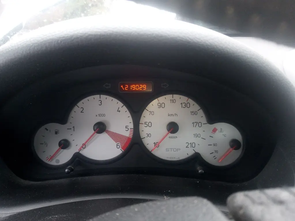 Peugeot 206 2.0 Hdi, nová Stk - fotka 5