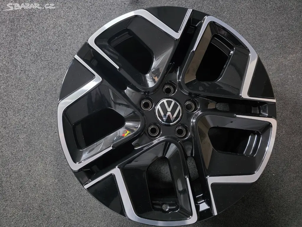 VW Golf 8 VIII Alu kolo 18  York 5H0601025AS
