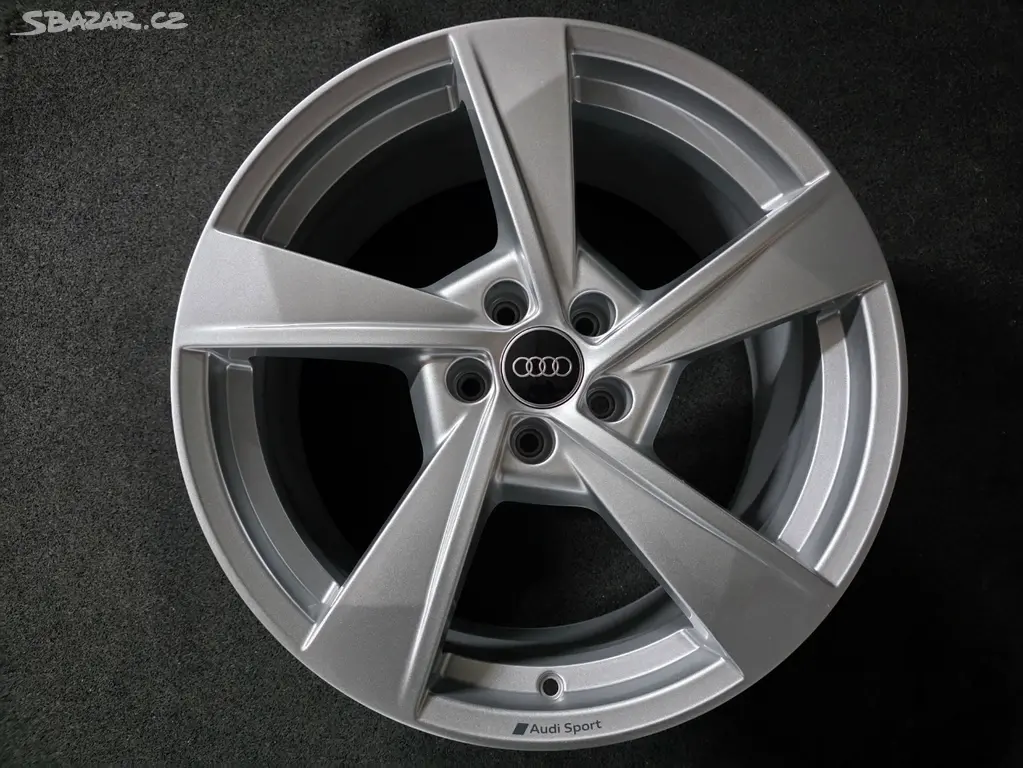 Audi S4 A4 Alu kolo 19 8W0601025ES   1 Ks