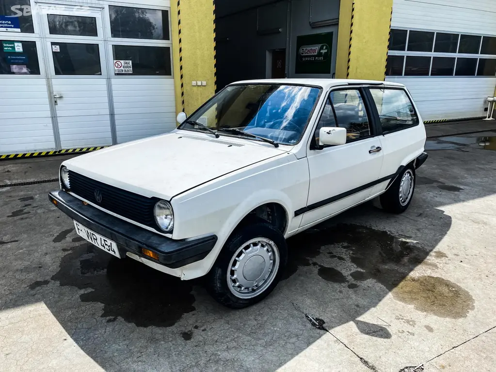 VOLKSWAGEN POLO CL,1.0,33KW-45PS,r.v.1985,39.000km