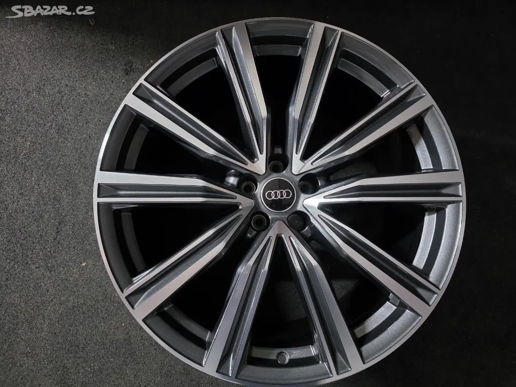 Audi SQ8 Q8 Alu kolo 21 4M8601025G 1KS