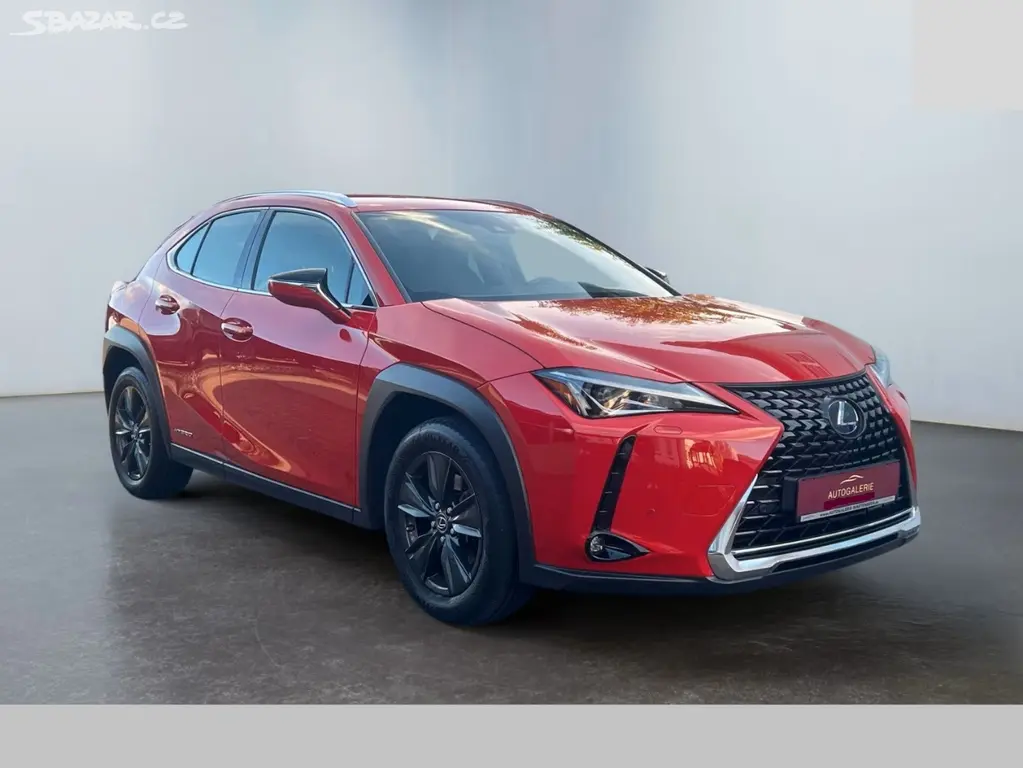 Lexus UX 250h Launch Edition 4x2 - 178 PS