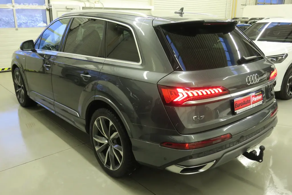 Audi Q7, S -Line 50TDI HD Matrix - fotka 2