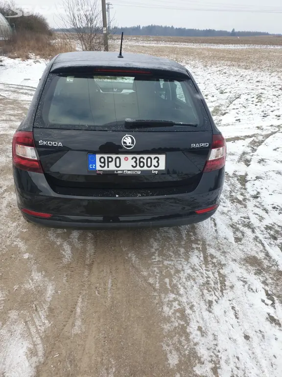 ŠKODA RAPID 1.0TSI, 92000 km - fotka 4