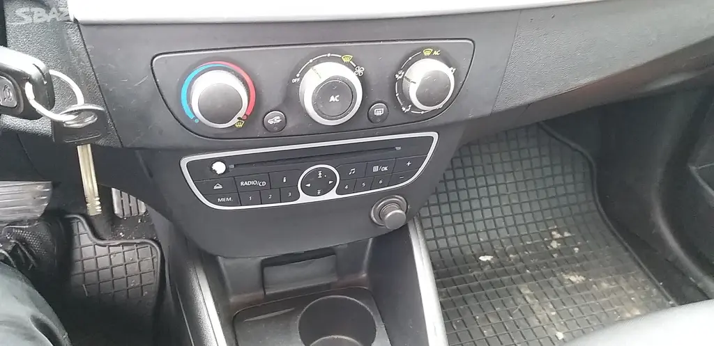 Renault Fluence 1.6 16V jen 109000km - fotka 5