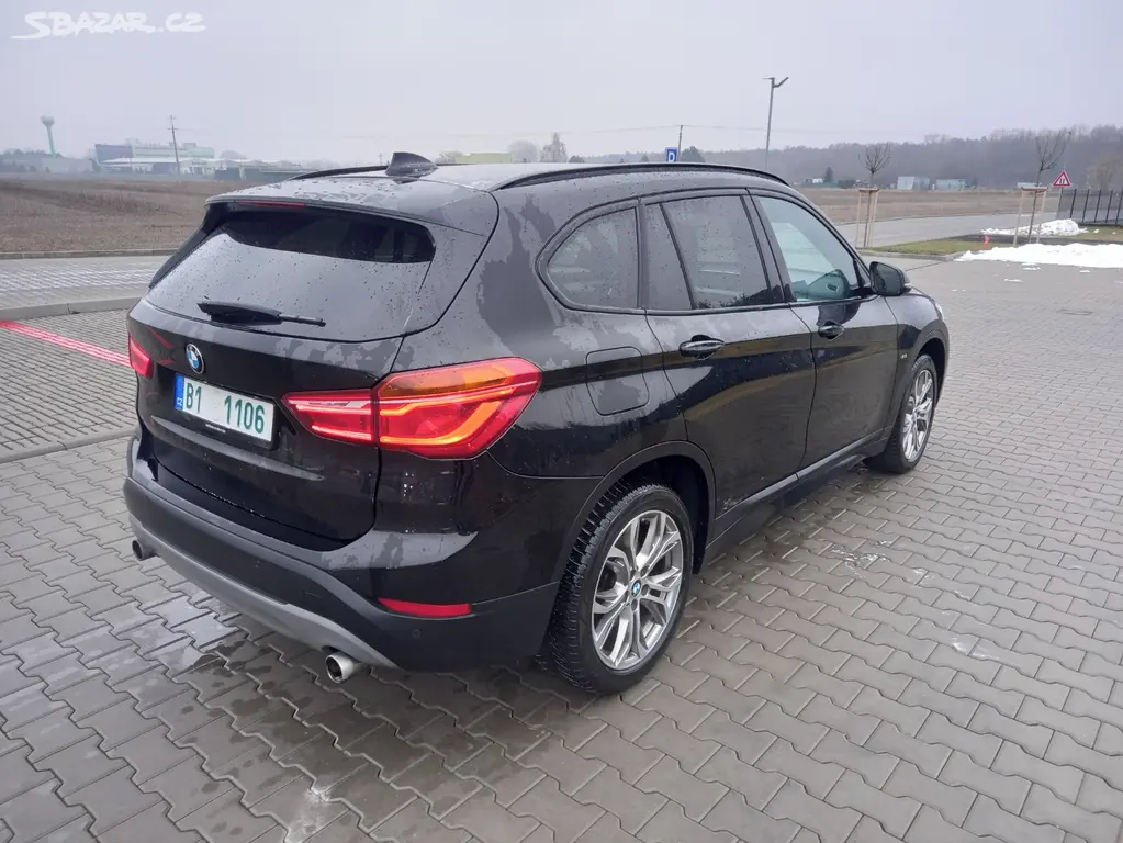 BMW X1 2,0D xDrive F48, 140kW, automat - fotka 5