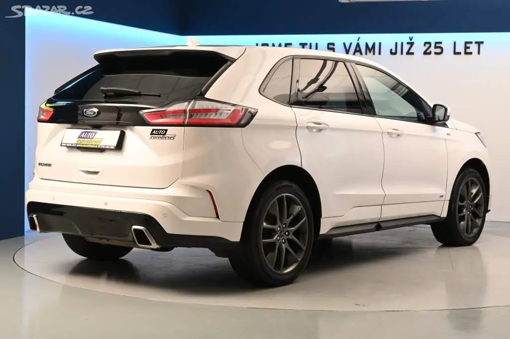 Ford Edge, 2.0 ST-LINE 4x4 140 KW LED BO - fotka 5