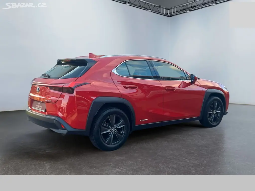 Lexus UX 250h Launch Edition 4x2 - 178 PS - fotka 6